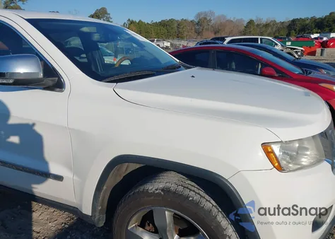 2013 Jeep Grand Cherokee Overland z USA, uszkodzony, nr VIN 1C4RJFCTXDC655834